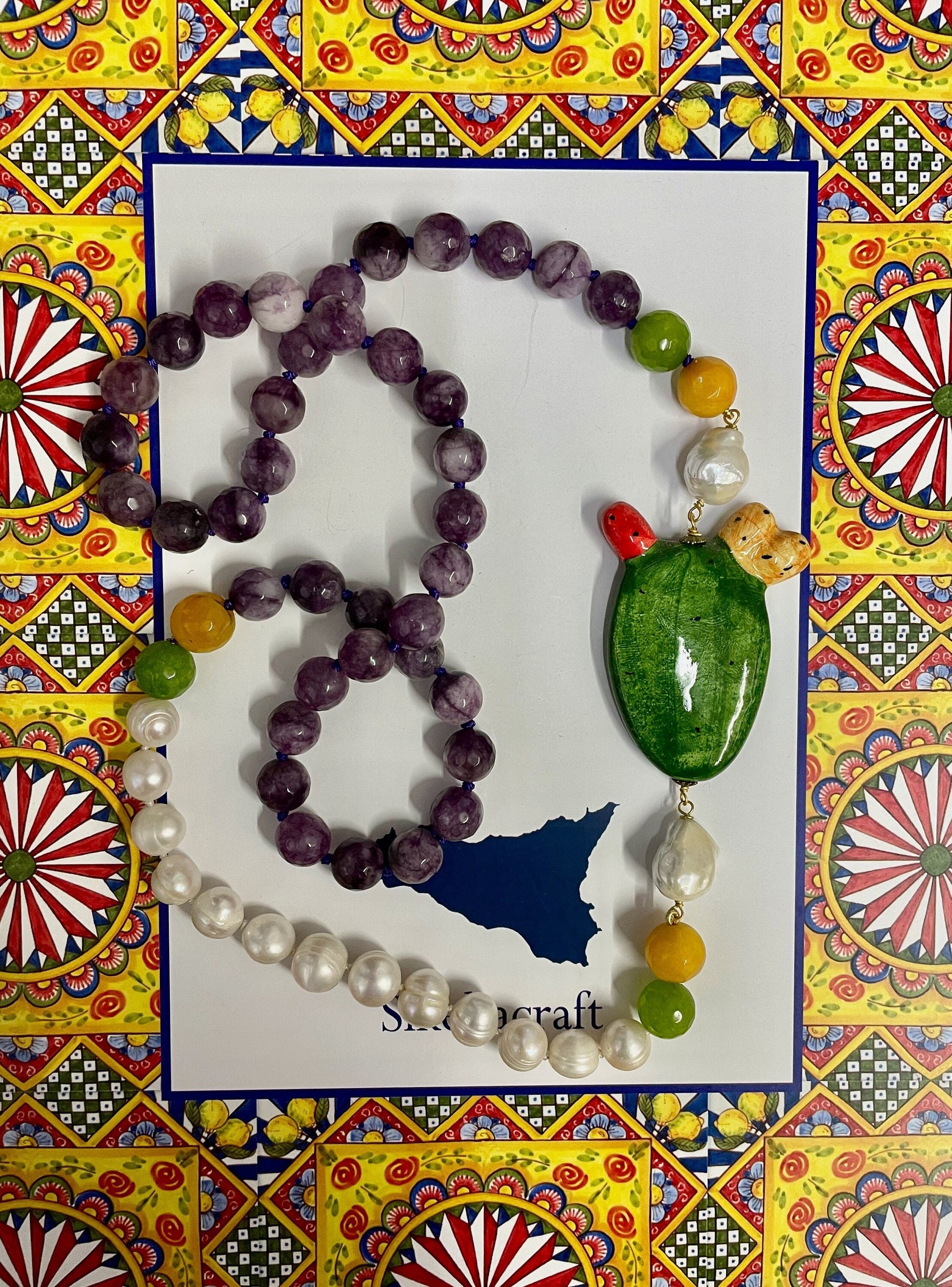 Collana siciliana, agata viola e perle barocche, fico d'india ceramica di Caltagirone, regalo per lei.ç