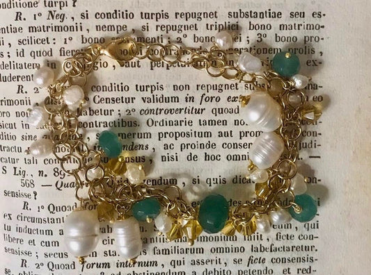 Braccialetto collana a grappolo verde, perle barocche, agata verde, composizione di perle, sposa