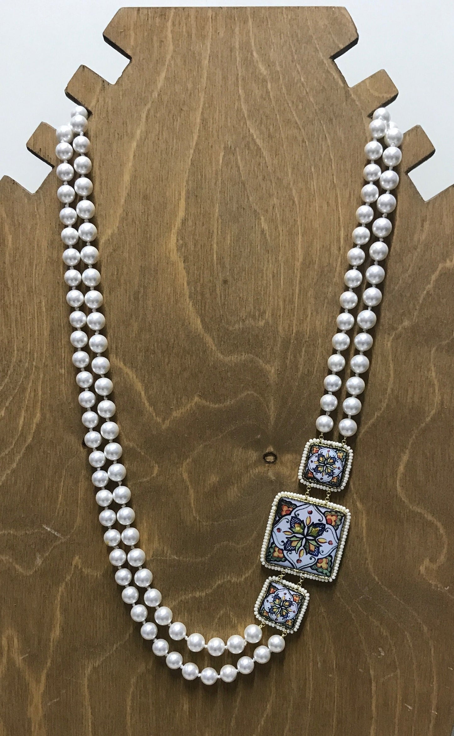 Collana siciliana con doppio filo di perle e mattonelle in ceramica di Caltagirone, collana annodata a mano, regalo per la sposa.!