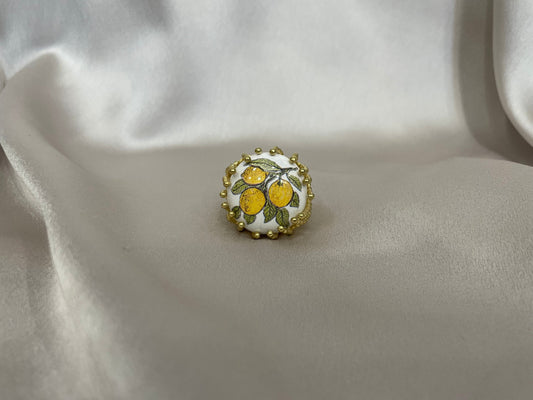 Anello siciliano, anello ceramica di caltagirone, ruota di carretto, anello maxi, anello regolabile, anello ottone e caramica.<