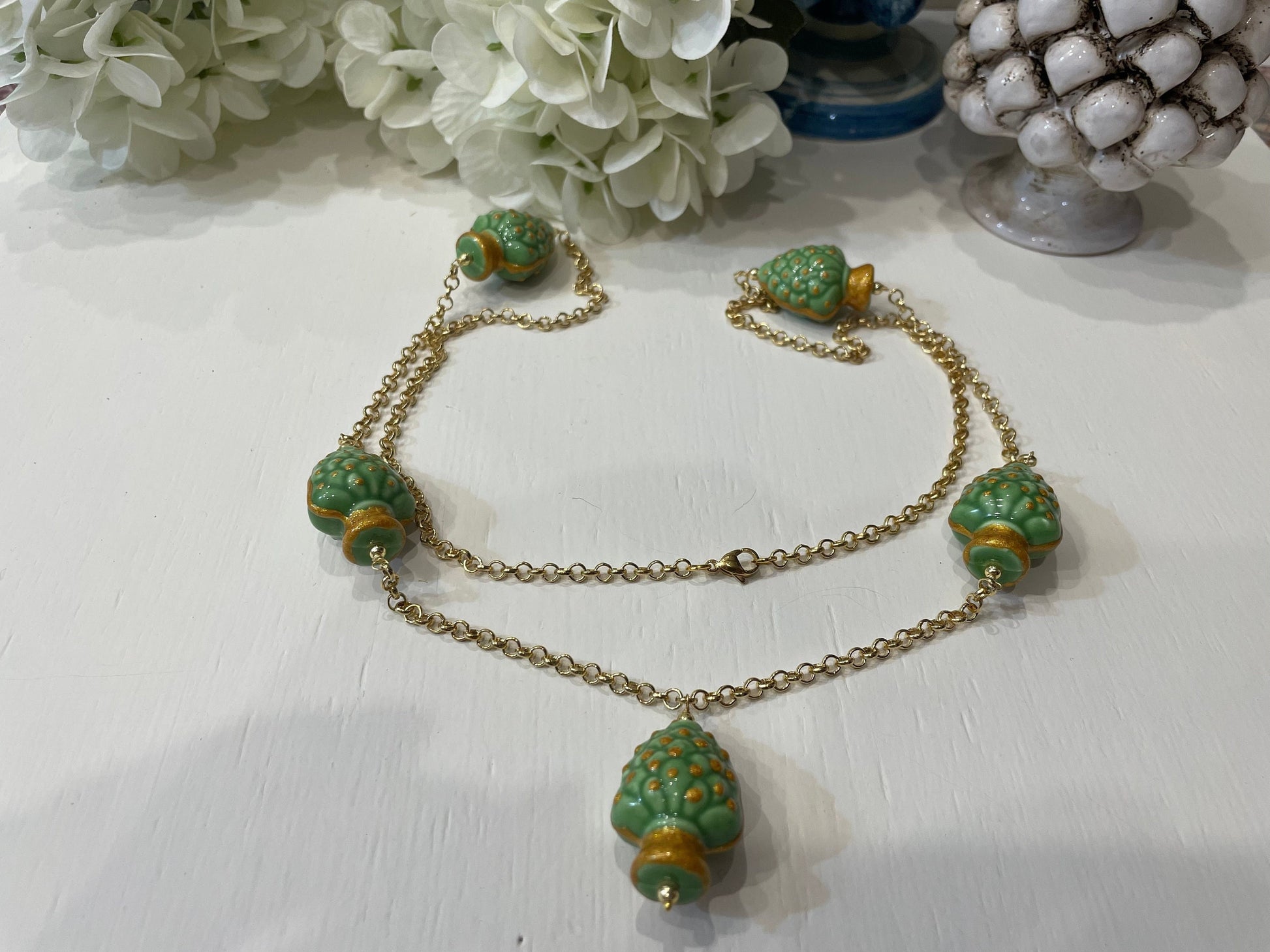 Collana siciliana, catena a maglia rolò e 5 pigne di ceramica di caltagirone verde. regalo per lei.ç