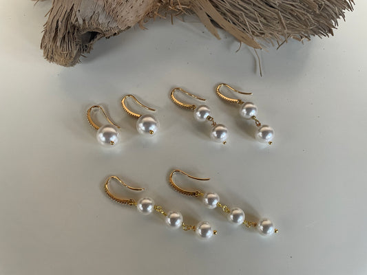 Orecchini classici gancio zirconi e perle, orecchini con perle, orecchini sposa, orecchini damigella, orecchini pendenti, regalo per lei)
