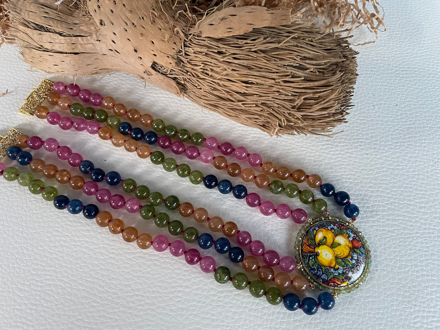 Collier tre fili, girocollo Giada Tormalina multicolor, collana annodata a mano, collana con mattonella Caltagirone, collana limone. !