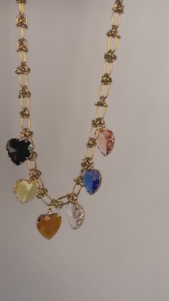 Collana corta con catena di acciaio inossidabile 316L placcato oro, sei Cuori di cristallo di vari colori, regalo San Valentino, per lei.=