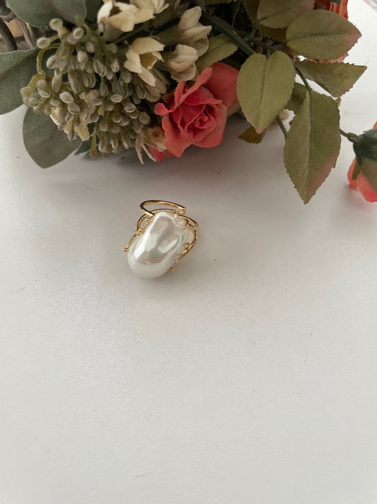 Anello maxi, anello regolabile, anello argento 925, anello grande, anello con grande perla barocca.)