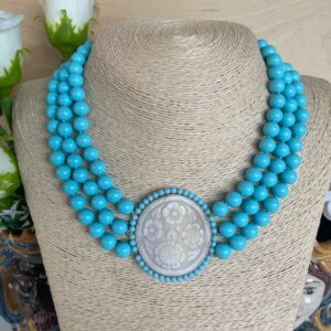 Collier tre fili turchesi, stile Lady Diana, collana annodata a mano, grande Cammeo centrale, collana con Cammeo autentico di conchiglia.|