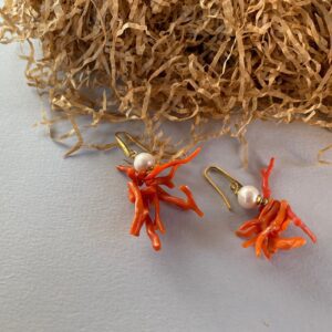Orecchini con grappolo di rami di corallo autentico del Mediterraneo, perla barocca, orecchini siciliani, regalo per lei. §