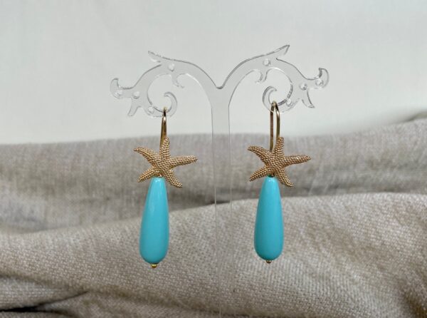 Orecchini pendenti con stella marina, lunga perla a goccia turchese, orecchini oro e turchese, orecchini eleganti, regalo per lei.(