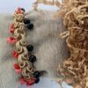 Braccialetto con onice e corallo, bracciale elegante, catena doppia alluminio anallergico, bracciale oro satinato, regalo per lei.