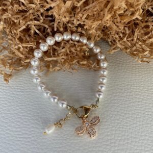 Bracciale delicato e minimalista, bracciale perle Maiorca con ciondolo acciaio inox, oro 14k, ciondolo Ape con zirconi, regalo ragazza.)