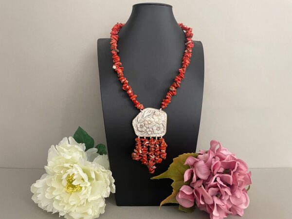 Collana di Corallo, collana con Cammeo, Cammeo autentico, ciondolo Cammeo, collana importante, collana siciliana, regalo per lei.|
