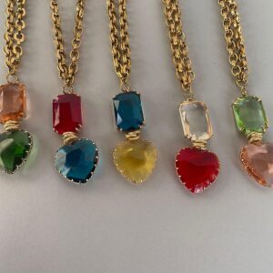 Collana con catena in acciaio inox placcato oro, maxi ciondolo con cristalli colorati, grande Cuore, regalo per lei, regalo San Valentino. =