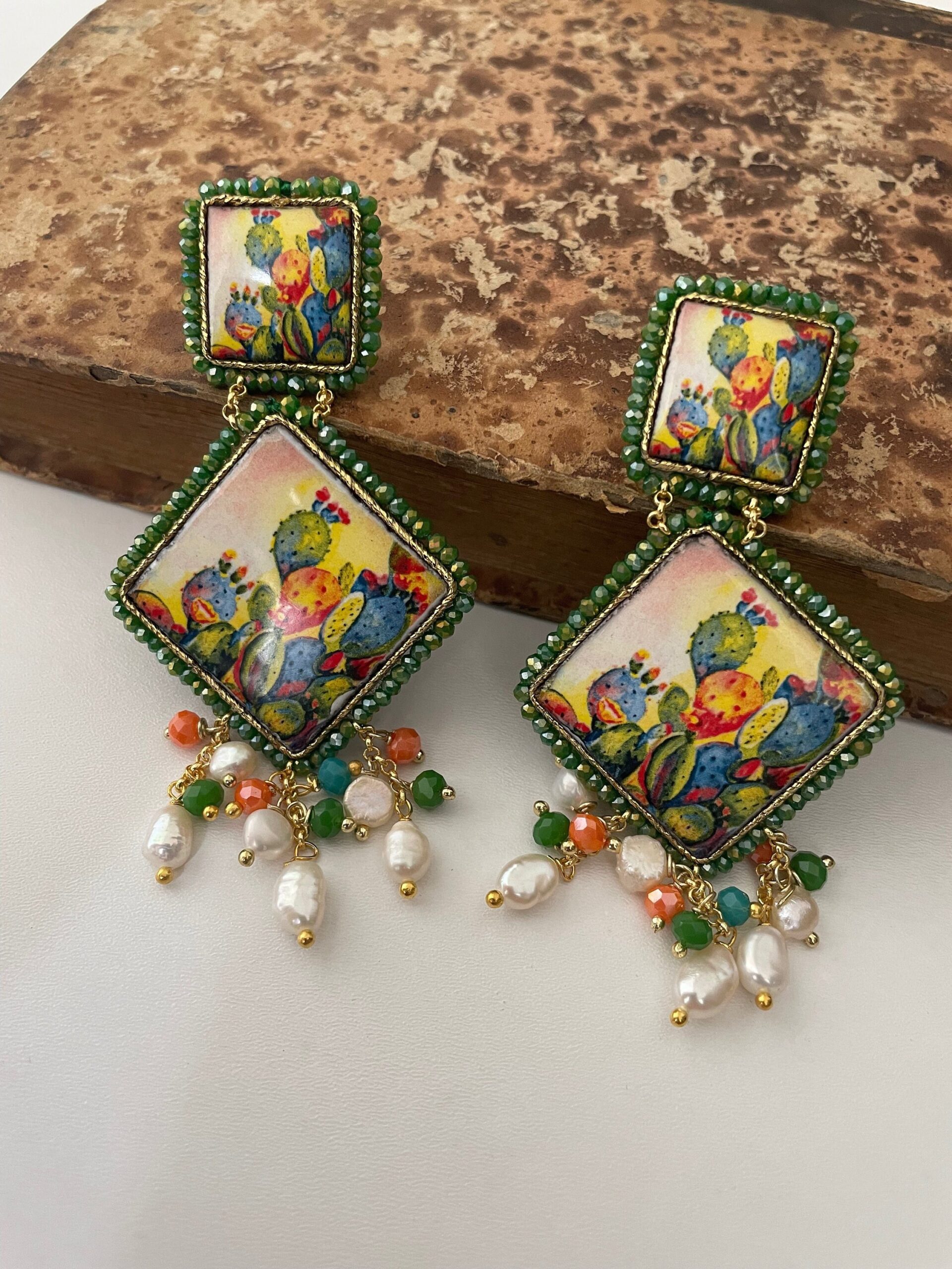 Orecchini siciliani, doppia mattonella ceramica di Caltagirone, fichi d’india, verdi Fichi d'India e cactus