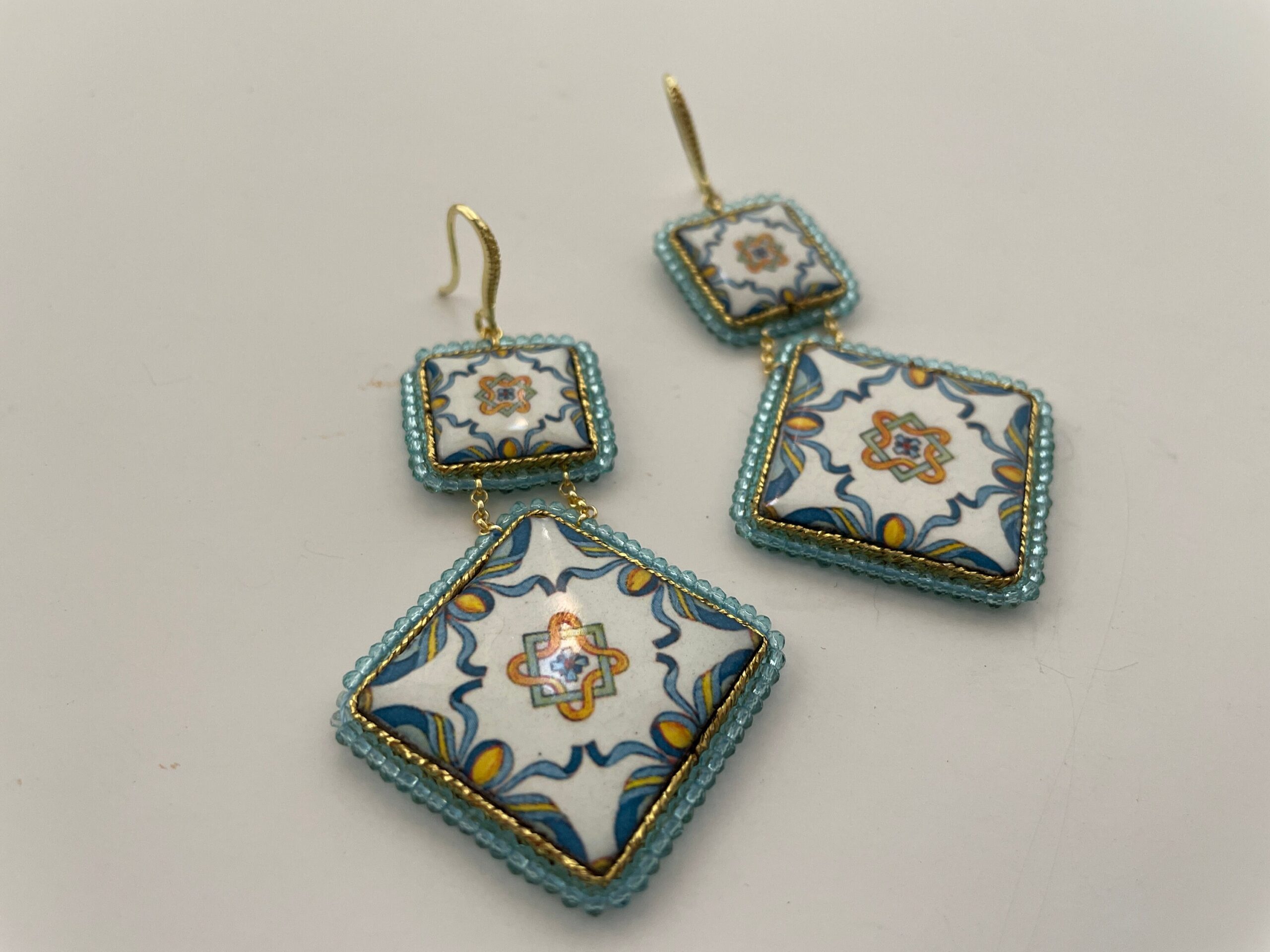 Orecchini Caltagirone, Orecchini siciliani, orecchini maiolica siciliana, orecchini pendenti, orecchini con mattonelle, argento 925 Orecchini con Mattonelle Caltagirone