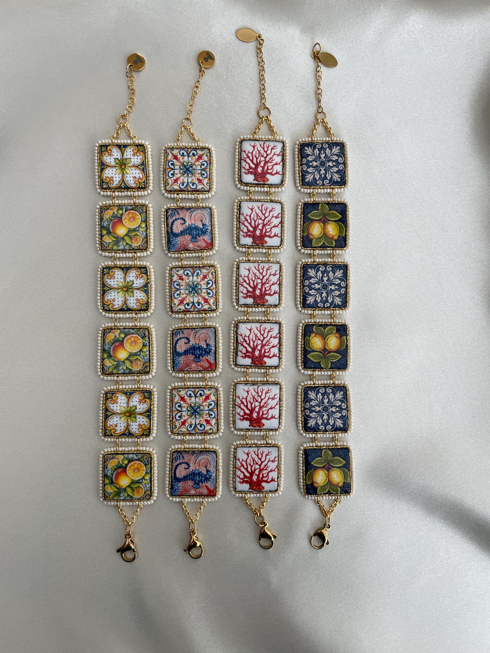Bracciale con mattonelle, Bracciale siciliano con mattonelle ceramica di Caltagirone, fantasia maiolica siciliana, varie fantasie. Bracciali con Mattonelle Caltagirone