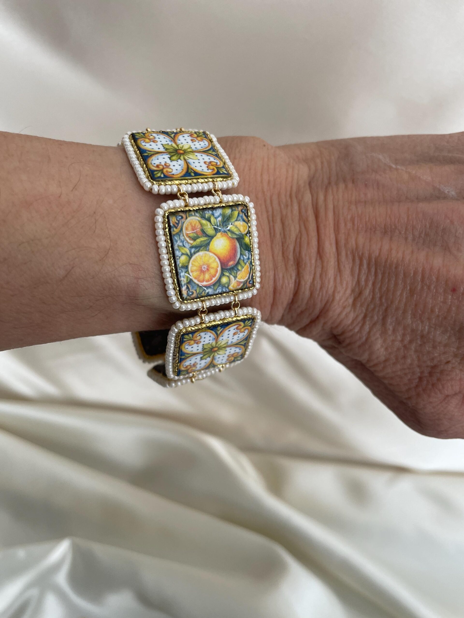 Bracciale con mattonelle, Bracciale siciliano con mattonelle ceramica di Caltagirone, fantasia maiolica siciliana, varie fantasie. Bracciali con Mattonelle Caltagirone