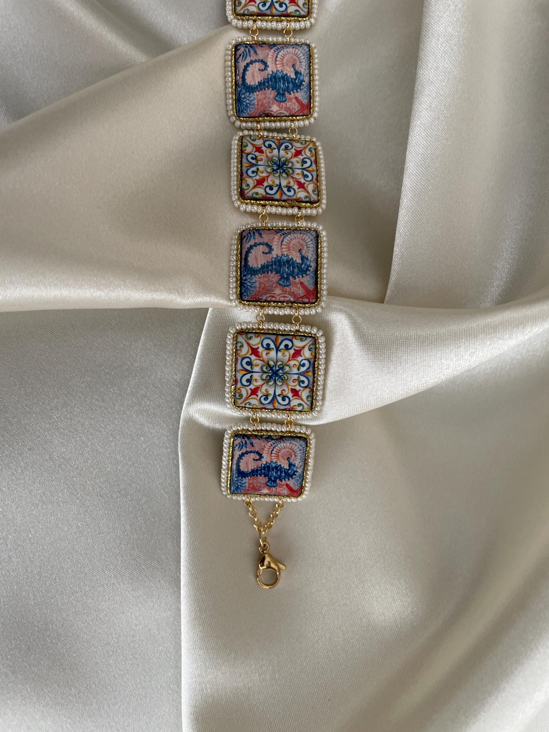 Bracciale con mattonelle, Bracciale siciliano con mattonelle ceramica di Caltagirone, fantasia maiolica siciliana, varie fantasie. Bracciali con Mattonelle Caltagirone