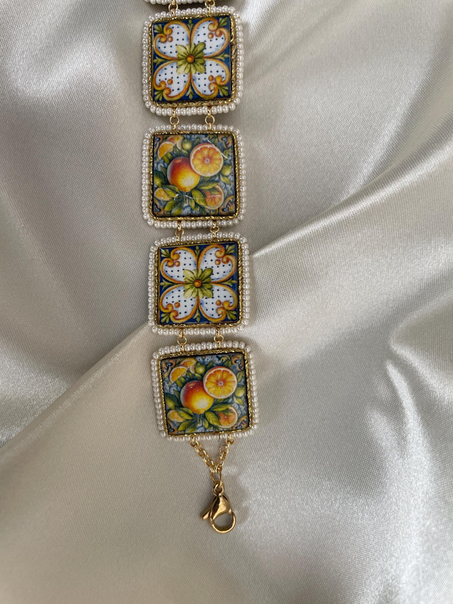 Bracciale con mattonelle, Bracciale siciliano con mattonelle ceramica di Caltagirone, fantasia maiolica siciliana, varie fantasie. Bracciali con Mattonelle Caltagirone