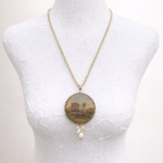 collana con ciondolo vista tempio di agrigento