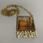 Collana siciliana Palermo arabo-normanna – Collana artigianale con ciondolo e perle di fiume Collane caratteristiche siciliane