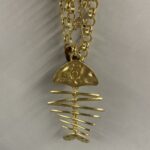 collana estiva con pesce