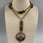 collana lunga resina e alluminio